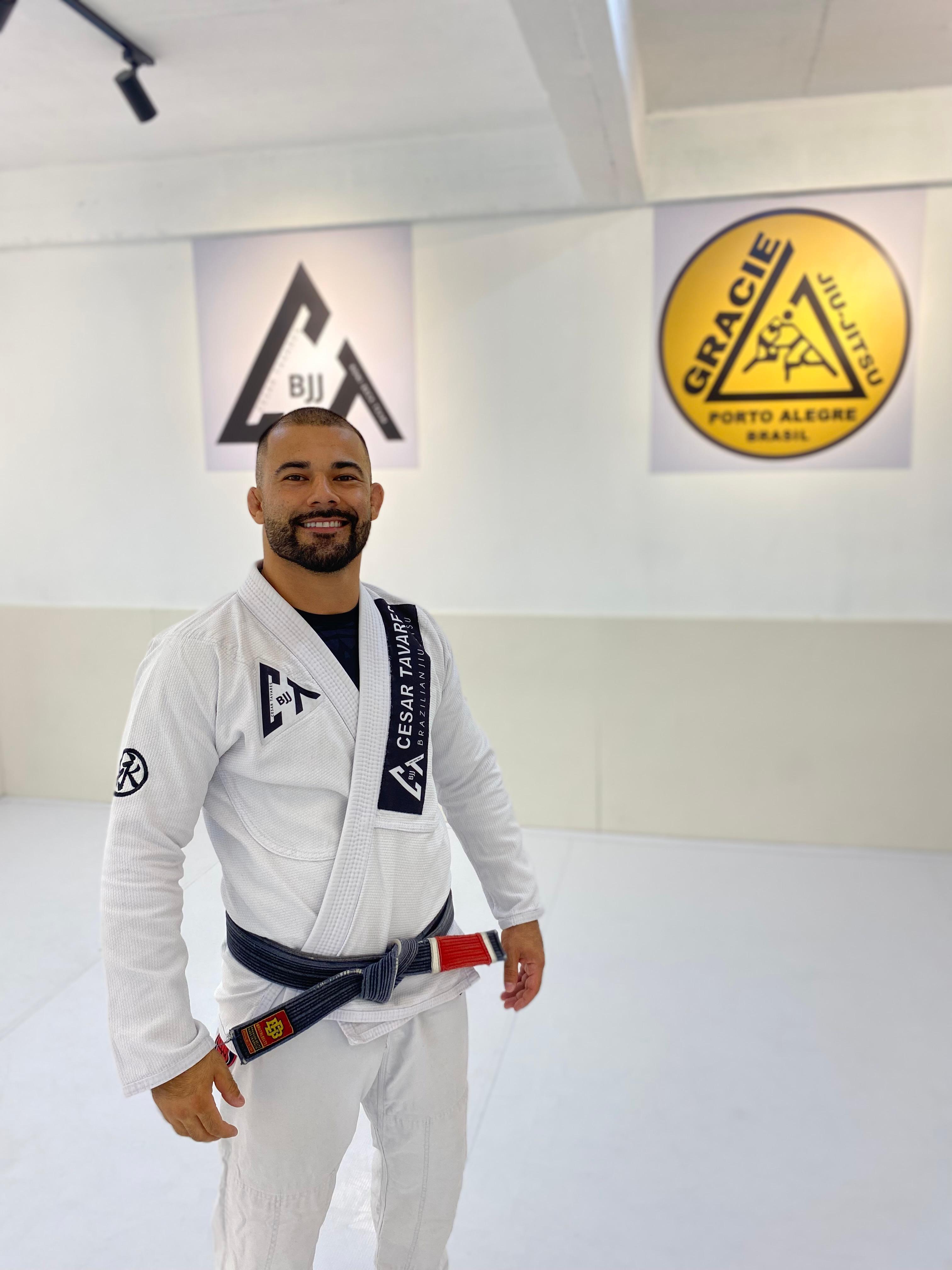 Professor César Tavares